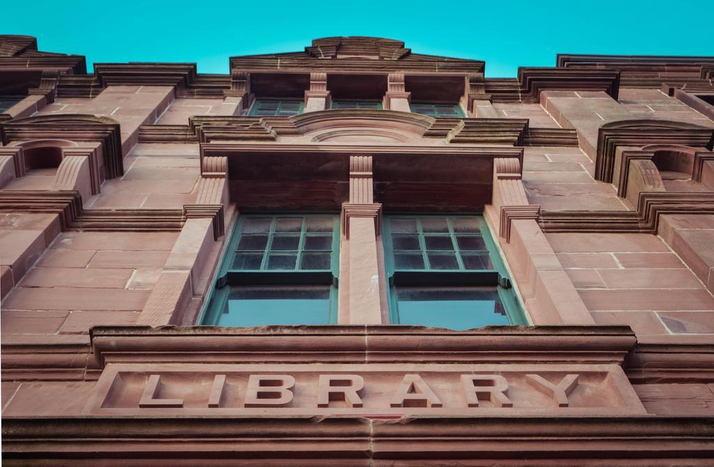Murray Library 앤스투루더 외부 사진
