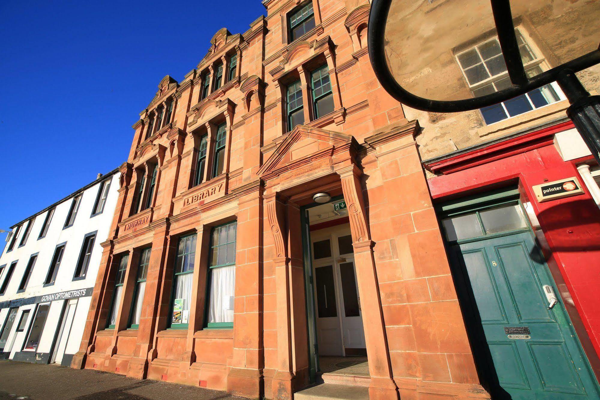 Murray Library 앤스투루더 외부 사진